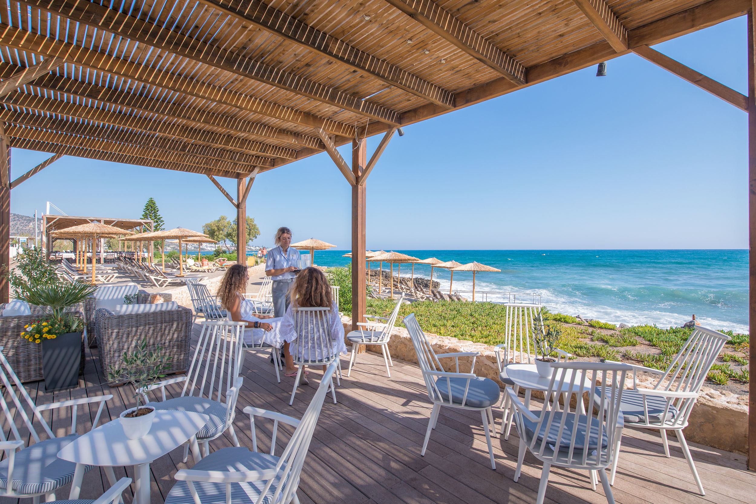 Different view of the restaurant overlooking the sea at Cactus Bay Hotel